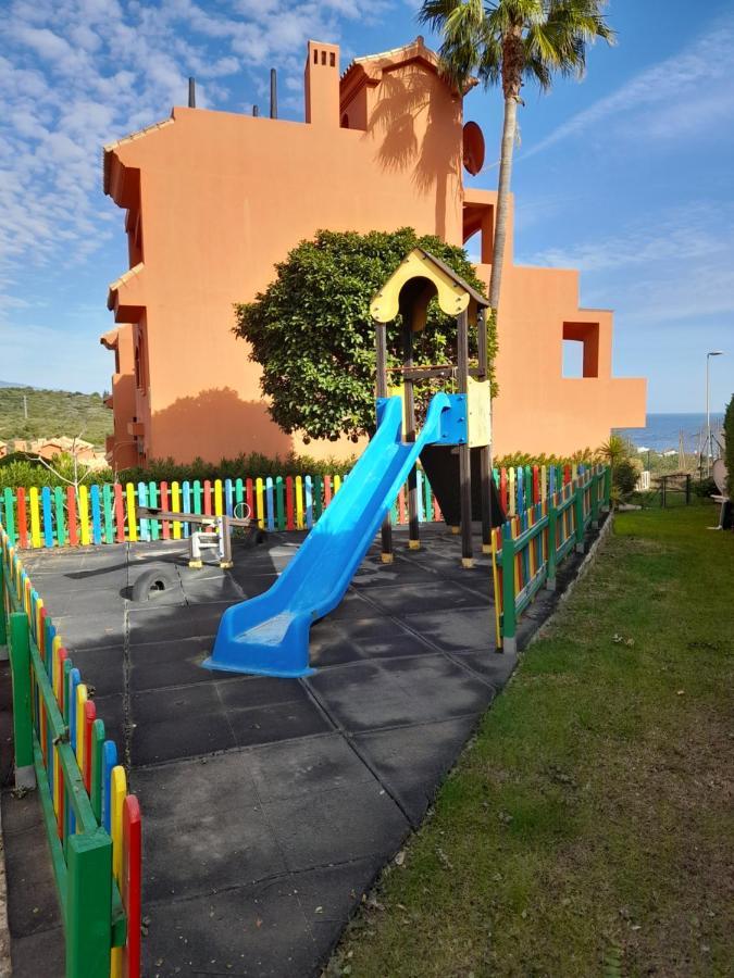 Apartamento Espacioso Muy Tranquilo Con Piscinas Y Jardines Cercano A La Playa Estepona Exterior photo